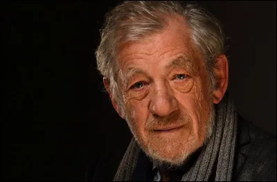 Quel acteur a joué un célèbre héros et un célèbre méchant ?