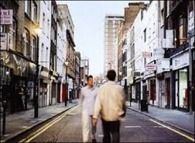 Si tu rencontres un moldu, que fais-tu ?