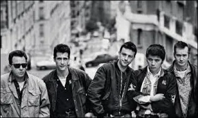 De quel pays le groupe musical La Souris Déglinguée provient-il ?