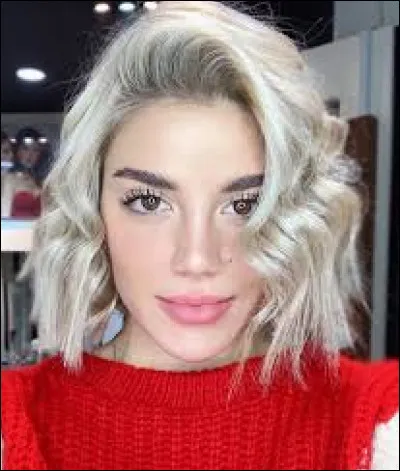 Quel est le nom de cette actrice ?