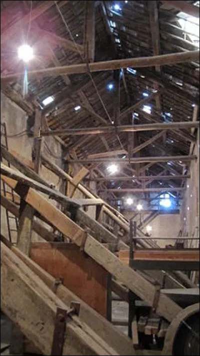 Qu'est-un qu'un barbeau en argot ?