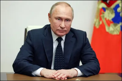 Quel pays cet homme dirige-t-il ?