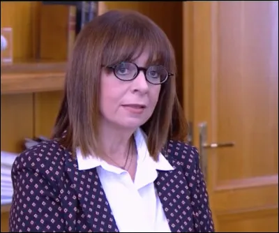 Quel pays cette femme dirige-t-elle ?