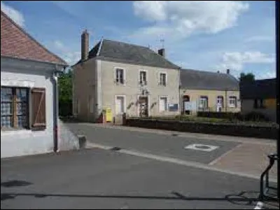 Nous terminons notre balade dans le Perche Sarthois, &agrave; Volnay. Nous nous trouvons en r&eacute;gion ...