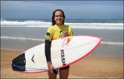 Comment appelle-t-on les sites dédiés au surf ?