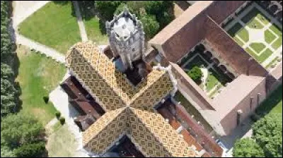 Que faut-il ajouter à "mon" pour obtenir le nom d'un établissement religieux qui rassemblent des moines ou des religieuses qui vivent en communauté ?