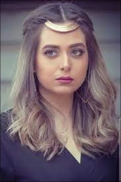 Quel est le nom de cette actrice ?