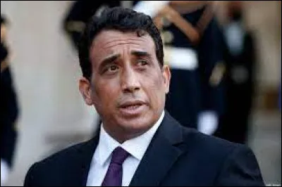 Quel pays cet homme dirige-t-il ?