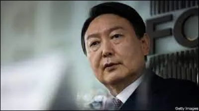 Quel pays cet homme dirige-t-il ?