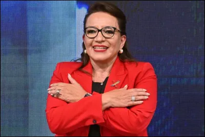 Quel pays cette femme dirige-t-elle ?