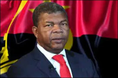 Quel pays cet homme dirige-t-il ?