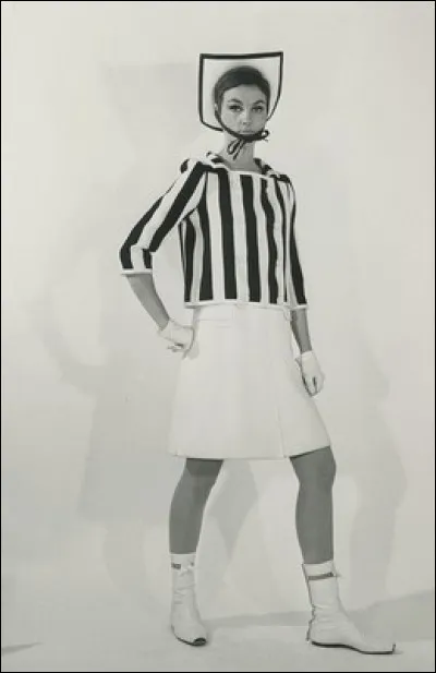 Quel grand couturier des années 60 fit entrer la minijupe dans la haute couture ?