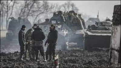 Ce mot anglais désigne la guerre.