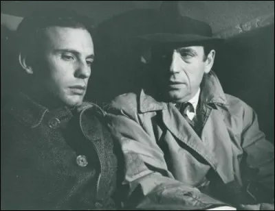 Qui est le metteur en scène du film "Compartiment tueurs" ?