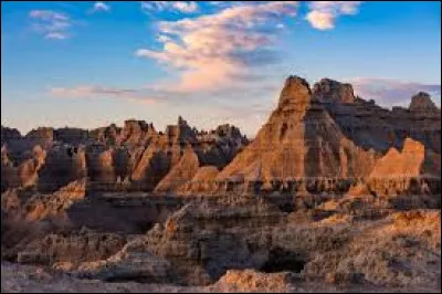 Pierre est la capitale d'un État américain qui abrite le mont Rushmore.
