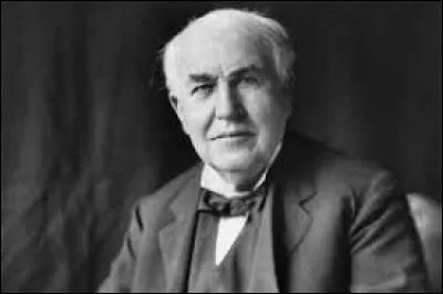 Qu'invente Thomas Edison en décembre 1877 ?