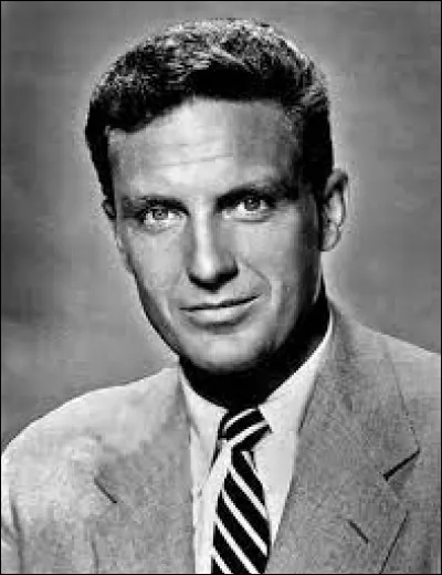 Robert Stack a été l'une des premières stars de la télévision à être très connue et appréciée en France. Quelles assertions sont vraies ?