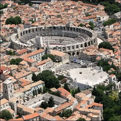 Quelle n&eacute;cropole romaine situ&eacute;e &agrave; Arles a inspir&eacute; les peintres Van Gogh et Gauguin ?