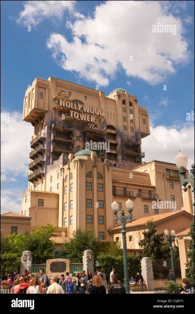 Es-tu pour ou contre thématiser la Tour de la Terreur en Gardiens de la Galaxie ?