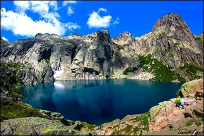 Où se situe le lac de Capitello ?