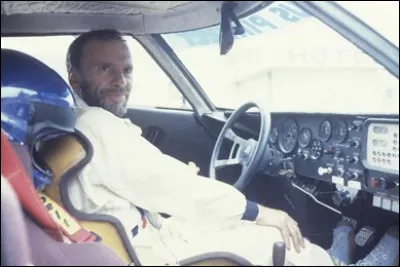 Il participe, avec sa dernière épouse comme copilote, à un célèbre rallye en 1984. Lequel ?