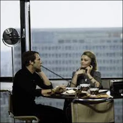 Elle était Janine, la femme qui planque Simon (Trintignant) dans "Le Voyou" de Lelouch :