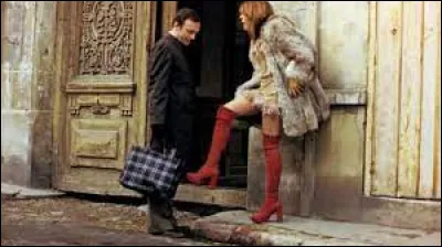 Elle était la soeur de Georgette dans "Compartiment tueurs" et Simone, soupçonnée du meurtre son compagnon dans "Défense de savoir" :