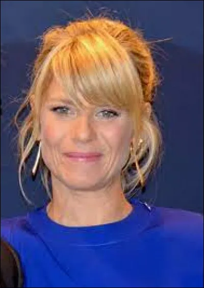 Dans quelle troupe, dont faisait également partie Jean-Paul Rouve, Marina Foïs s'est-elle fait connaître dans les années 90 ?