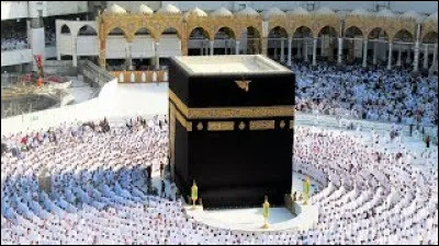 Dans quelle ville d'Arabie se trouve la Kaaba, édifice sacré de l'islam ?