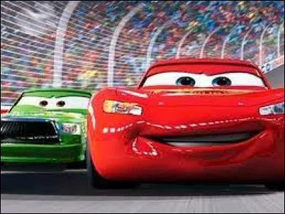 Combien de voitures sont arrivées ex æquo lors de cette course ?