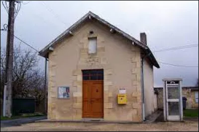 Petit village Girondin de 79 habitants, Saint-Hilaire-du-Bois se situe en région ...