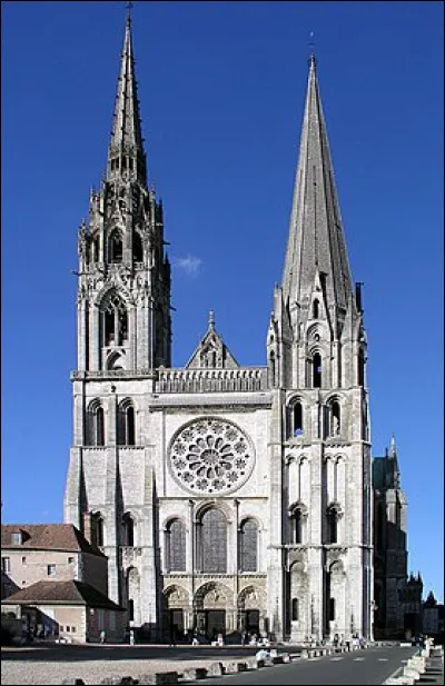 Quelle est la plus grande cath&eacute;drale de France ?