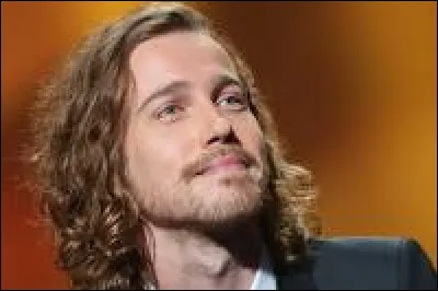 Trouve les paroles de "Nous" de Julien Doré : 
Nous, nous, nous
Nous on s'en fout de vous ...