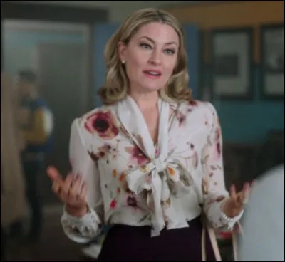 Quel est le vrai nom de famille d'Alice ?