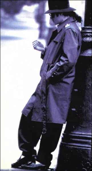 Stranger in Moscow est dans :