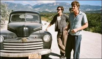 Quel est ce film qui raconte l'histoire de trois jeunes gens assoiffés de liberté, qui partent sur les routes ?