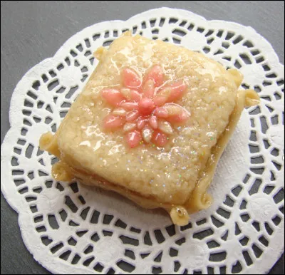 Quelle est cette pâtisserie du Moyen-Orient, un beignet moelleux enrobé de sirop de miel ?