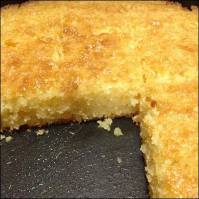 Quelle est cette pâtisserie yéménite à base de farine, de semoule, d'oeuf, de sucre, de beurre et d'extrait de vanille ?