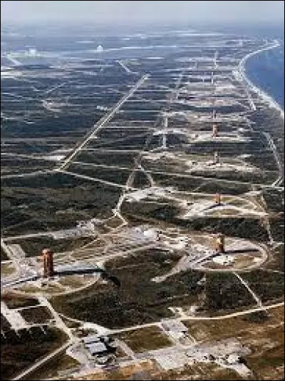 Dans quel Etat la base de Cap Canaveral a-t-elle été créée en 1950, d'abord pour réaliser les essais de fusée à longue portée puis à partir de 1957 pour faire partir les lanceurs spatiaux ?
