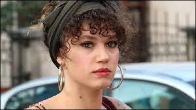 Quel est le nom de cette actrice ?