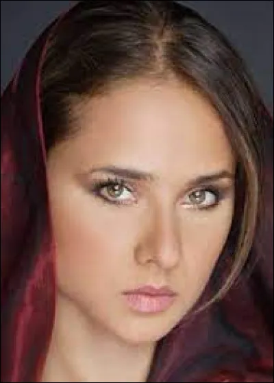 Quel est le nom de cette actrice ?