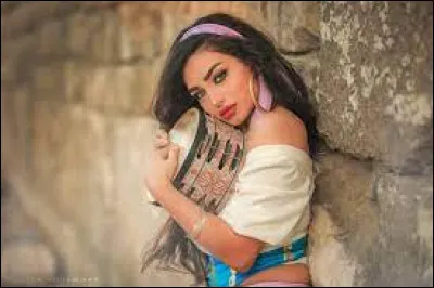 Quel est le nom de cette actrice ?