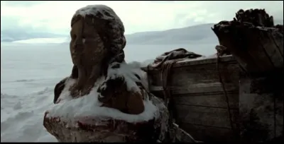 Comment s'appelle le bateau trouvé au début du film ?