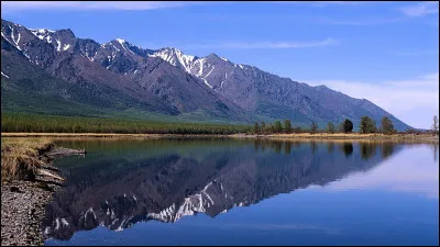 Quel est ce lac de Sib&eacute;rie en Russie, plus grande r&eacute;serve d'eau douce liquide de la terre ?