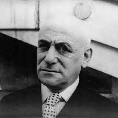 Cet écrivain, poète auteur du recueil "Le cornet à dés", également peintre, est mort à Drancy après son arrestation par la Gestapo en 1944 : il se nomme ...