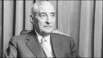 Quel pays António Salazar a-t-il dirigé - en y établissant la dictature - de 1932 à 1968 ?