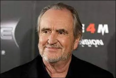 Parmi ces 4 propositions, laquelle ne correspond pas &agrave; la filmographie de Wes Craven ?