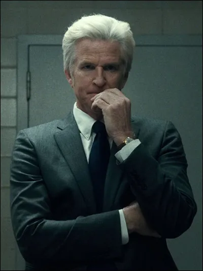 Dans la version originale (Vo) comment Onze appelle-t-elle le docteur Brenner ?