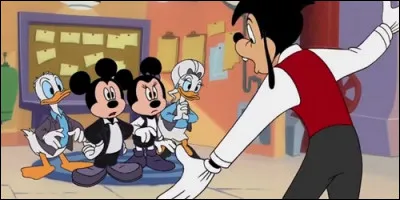 Quel genre d'établissement tient Mickey Mouse dans "Tous en boîte" ?