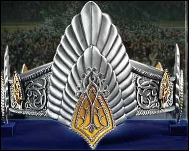 Qui couronne Aragorn ?